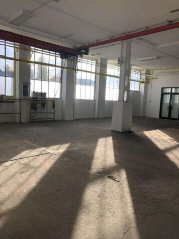 Geräumiges Lager mit 2 Sektionaloren im Gewerbegebiet, 04178 Leipzig, Halle