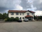 Großzügige Büroräume mit Garage, Freifläche und Stellplätzen - Bild